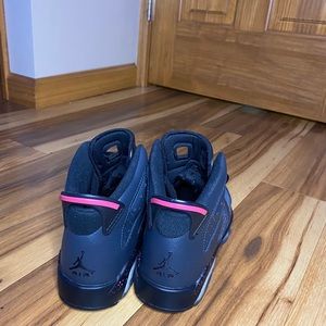 Air Jordan 6 Retro Hyper Pink